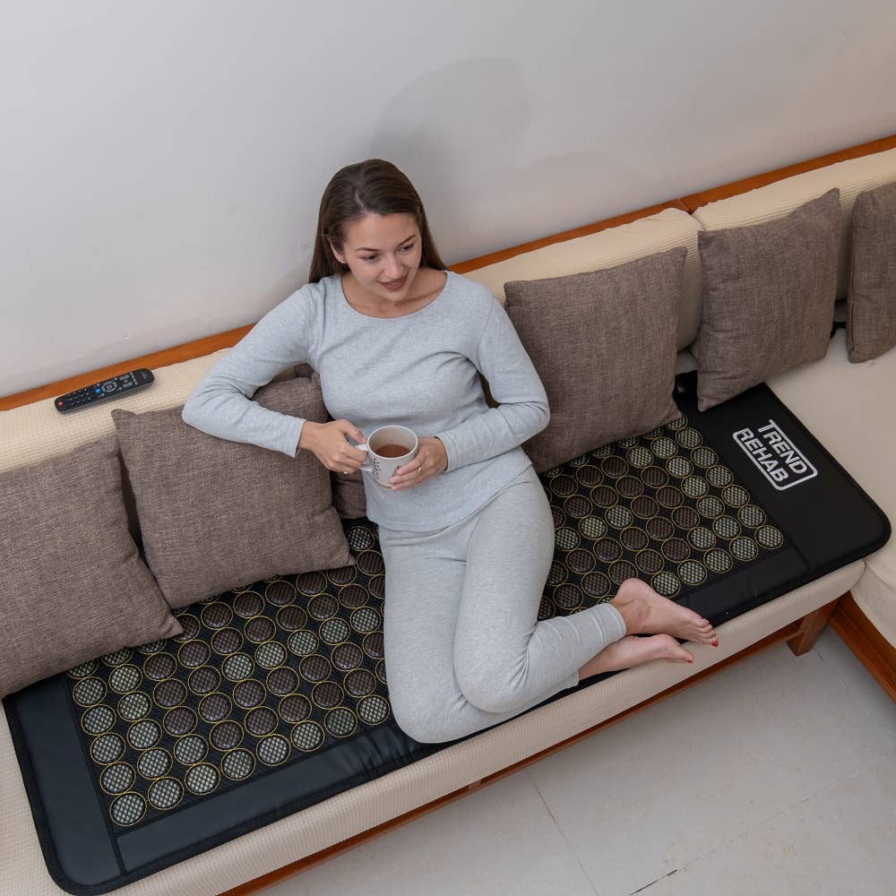 Infrared heating mattress with jade and tourmal stones