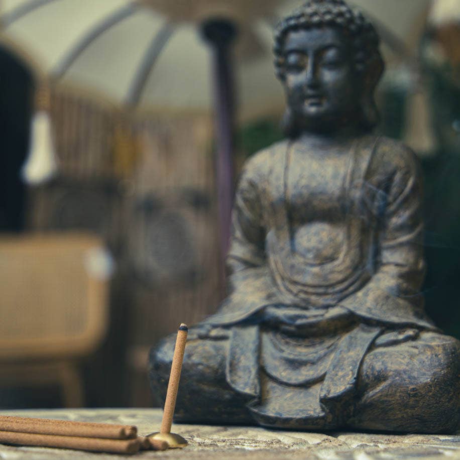 Guru - Natural Incense (Palo Santo, Cinnamon, Clove, Orange)