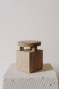 Table with 3 legs [Origen]